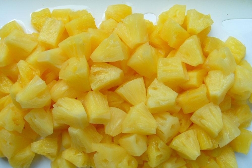 Dứa miếng đóng lon – Canned pineapple pieces